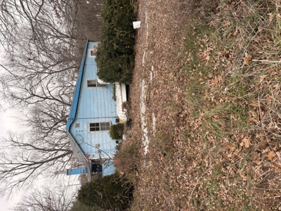 Opportunity Knocks! In-Town 3BR Project Home - image 2