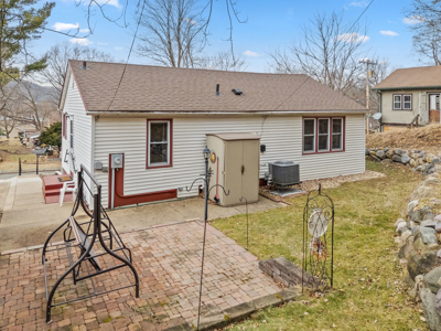 Richland Center Ranch Home For Sale - image 3
