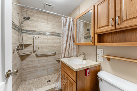 Richland Center Ranch Home For Sale - image 10