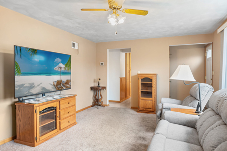 Richland Center Ranch Home For Sale - image 9