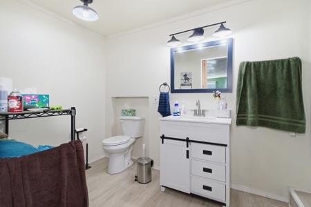 Escape to the Ozarks – River Life Meets Modern Comfort! - image 8