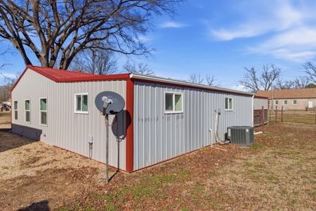 Escape to the Ozarks – River Life Meets Modern Comfort! - image 23