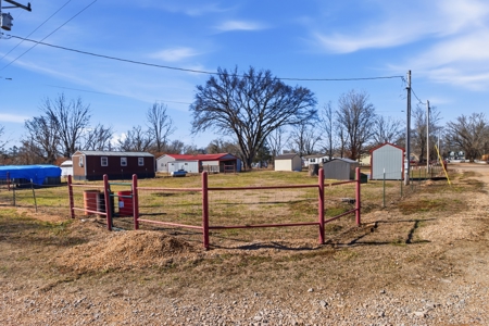 Escape to the Ozarks – River Life Meets Modern Comfort! - image 21