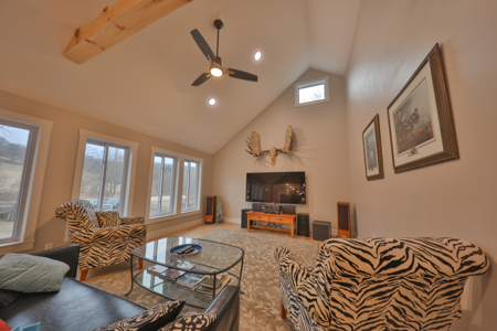 Updated Country Home with 77.8 Acres of Prime Whitetail Hunting - image 9