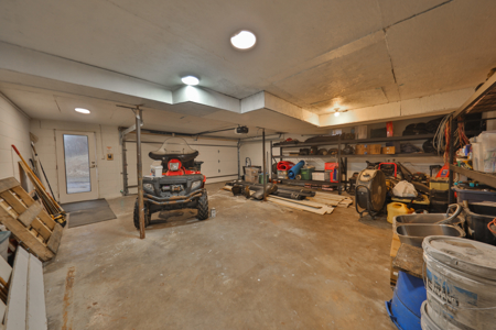 Updated Country Home with 77.8 Acres of Prime Whitetail Hunting - image 25