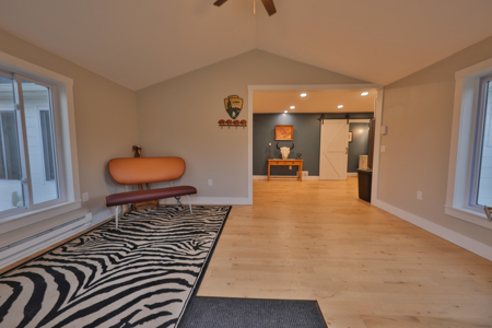 Updated Country Home with 77.8 Acres of Prime Whitetail Hunting - image 5