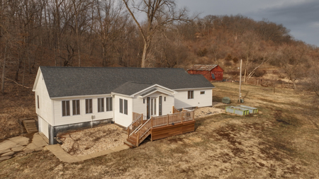 Updated Country Home with 77.8 Acres of Prime Whitetail Hunting - image 2