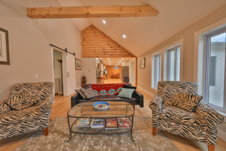 Updated Country Home with 77.8 Acres of Prime Whitetail Hunting - image 8