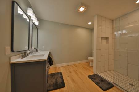 Updated Country Home with 77.8 Acres of Prime Whitetail Hunting - image 20