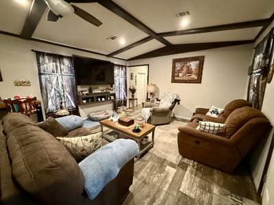 Country Home on 2 ac in East Texas, Metal Shop and Covered Porch - image 15