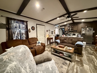 Country Home on 2 ac in East Texas, Metal Shop and Covered Porch - image 17