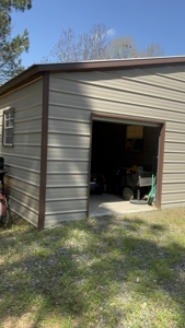 Country Home on 2 ac in East Texas, Metal Shop and Covered Porch - image 26