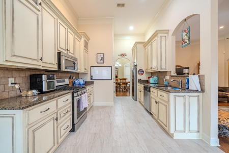 Home for Sale in a Gated Neighborhood of Jackson, TN - image 11