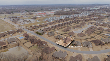 Home for Sale in a Gated Neighborhood of Jackson, TN - image 38