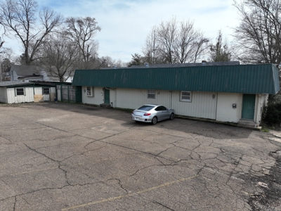 2608 TX Blvd – Texarkana, TX – Fully Occupied Duplex - image 1