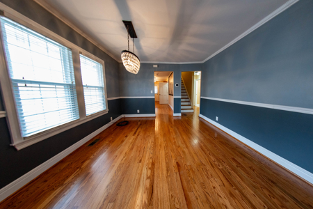 Charming Home on Lovers Lane St. Joseph, MO Buchanan County - image 4