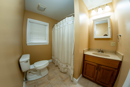 Charming Home on Lovers Lane St. Joseph, MO Buchanan County - image 22