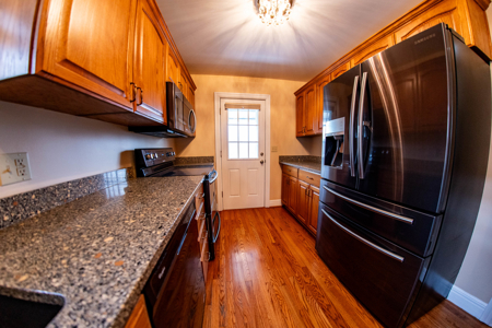 Charming Home on Lovers Lane St. Joseph, MO Buchanan County - image 13