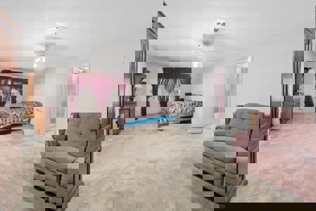 Spacious Living in Williston Highlands – 4,000+ Sq Ft - image 9