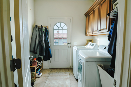 Dream Of Living In The Country But Want Comforts Of Town Living? - image 11