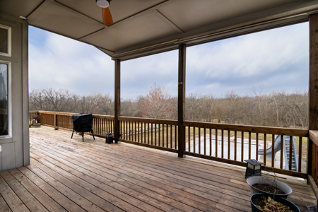 Dream Of Living In The Country But Want Comforts Of Town Living? - image 9