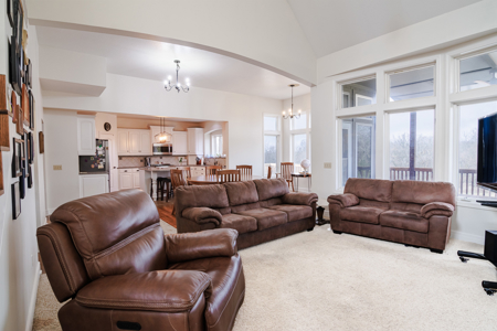 Dream Of Living In The Country But Want Comforts Of Town Living? - image 4