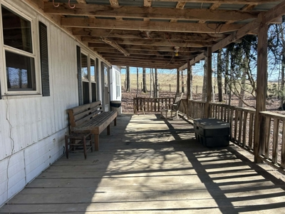 Investment Home Near Dale Hollow Lake - image 2