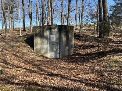 Investment Home Near Dale Hollow Lake - image 7