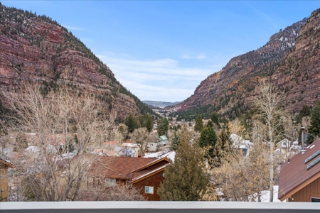 Perched Above Ouray: 360° Views of the Amphitheater & Twin Peaks - image 37