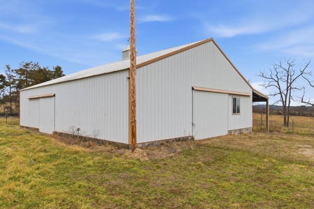 Horse Farm or Cattle Ranch on 50 Acres with all Brick Home - image 36