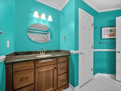 3 BR - 3BA Oceanfront Condo for Sale - Shipwatch Villas - image 21