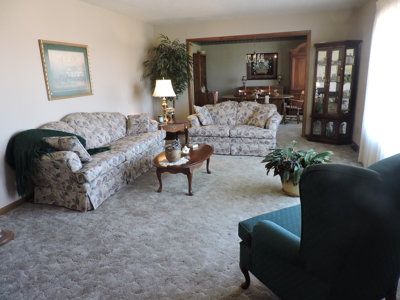 Stunning Hilltop Retreat 66 Acres Breathtaking Mountain VIEWS - image 23