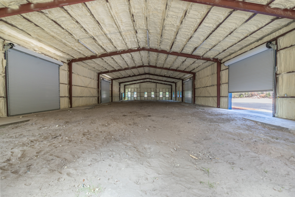 High-Visibility Commercial Warehouse on 1.5 Acres – Levy County