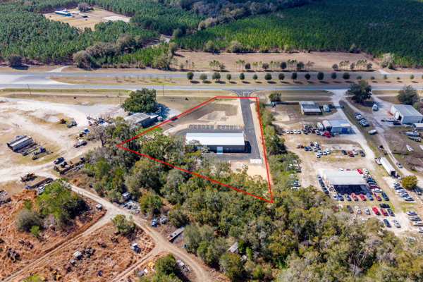 High-Visibility Commercial Warehouse on 1.5 Acres – Levy County