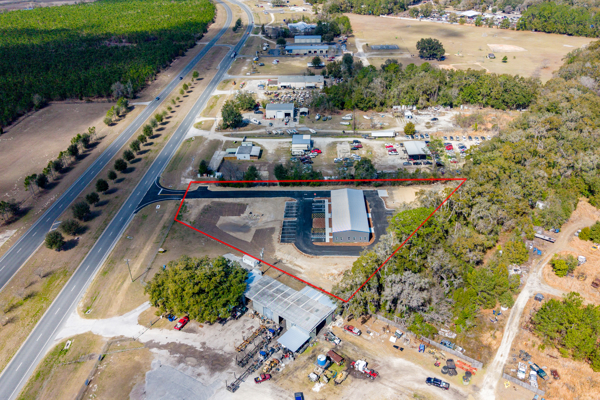 High-Visibility Commercial Warehouse on 1.5 Acres – Levy County