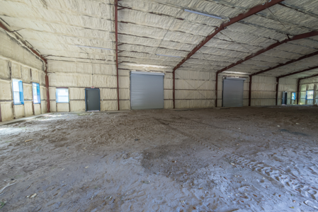 High-Visibility Commercial Warehouse on 1.5 Acres – Levy County - image 13