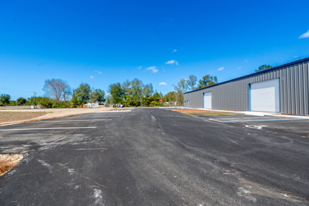 High-Visibility Commercial Warehouse on 1.5 Acres – Levy County - image 6
