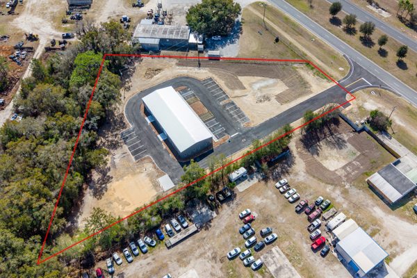 High-Visibility Commercial Warehouse on 1.5 Acres – Levy County