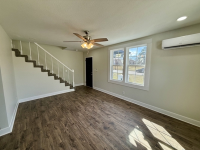 Renovated 4BR Home on 0.9 Acres in Dothan, AL - image 5