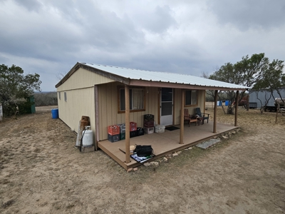 150 Acre, South Texas Turnkey Ranch - image 2