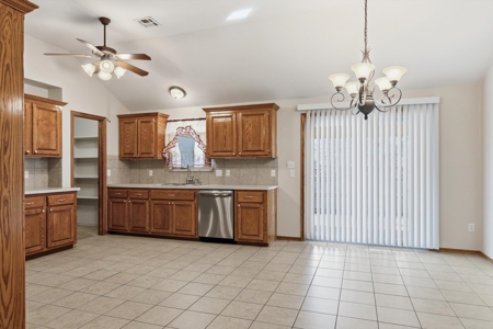 Move-In Ready 3-Bed, 2-Bath Home for Sale in Yukon, OK! - image 9