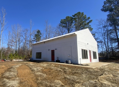 Cabin Style Home For Sale In Mcnairy County Tn With Acreage - image 1