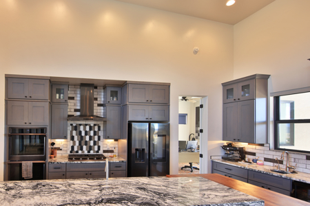 Luxury Home with Creek and Irrigation Near Powderhorn Ski Resort - image 14