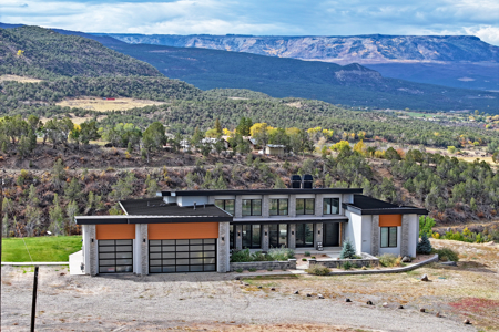 Luxury Home with Creek and Irrigation Near Powderhorn Ski Resort - image 34