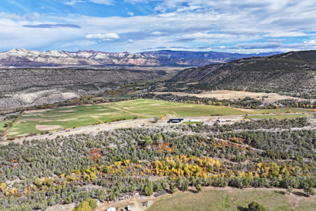 Luxury Home with Creek and Irrigation Near Powderhorn Ski Resort - image 33