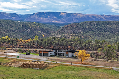 Luxury Home with Creek and Irrigation Near Powderhorn Ski Resort - image 3