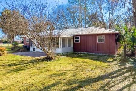 Your Next Home! Trenton, FL ~ 3 Bedroom 2 Bath on 2 Acres - image 6