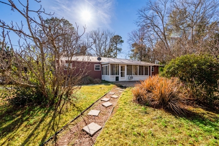 Your Next Home! Trenton, FL ~ 3 Bedroom 2 Bath on 2 Acres - image 7