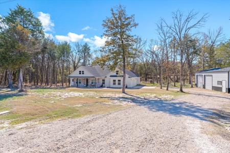Country Home for Sale in Emory, TX - image 3