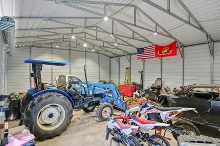 Country Home for Sale in Emory, TX - image 32